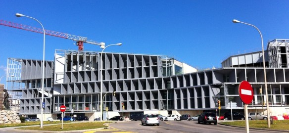 Koloss in bester Meereslage: Das unvollendete Kongresszentrum in Palma.