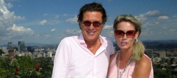 Immer im richtigen Licht: Uli Petzold mit seiner Frau Kirsten, einem ehemaligen Model, vor der Kulisse von Montréal. © Bopp